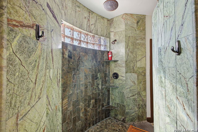 Listing photo id 26 for 29940 Beck  