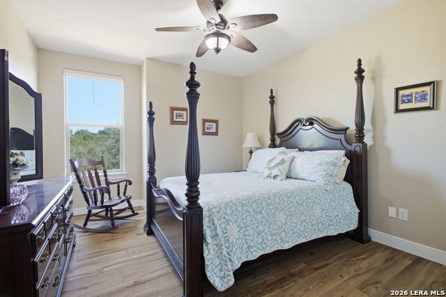 Listing photo id 34 for 29940 Beck  