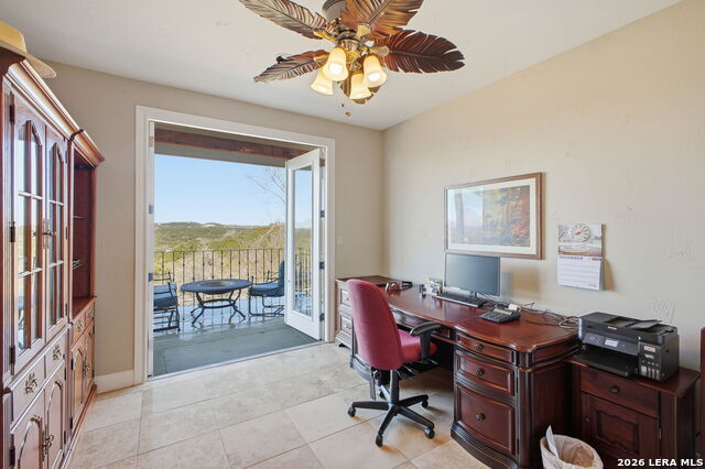Listing photo id 36 for 29940 Beck  