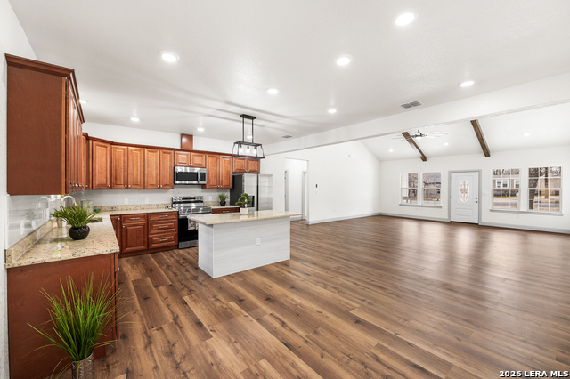 Image 9 of 39 For 3811 Waterwood Pass