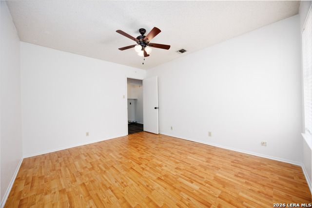 Image 13 of 17 For 11827 Gallery View