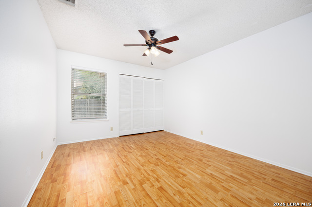 Image 15 of 17 For 11827 Gallery View