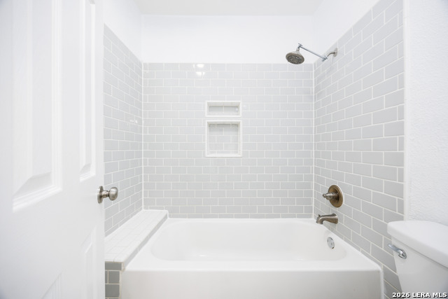 Image 8 of 17 For 11827 Gallery View