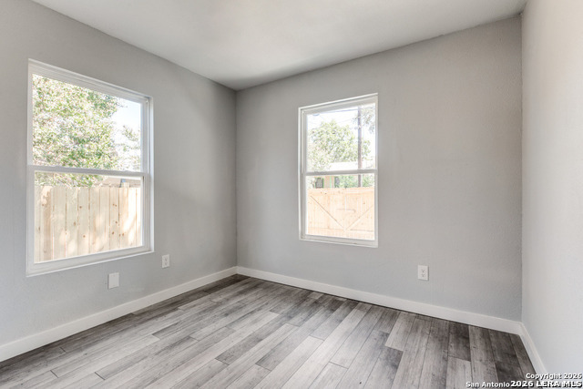 Image 16 of 25 For 2017 Lyons  