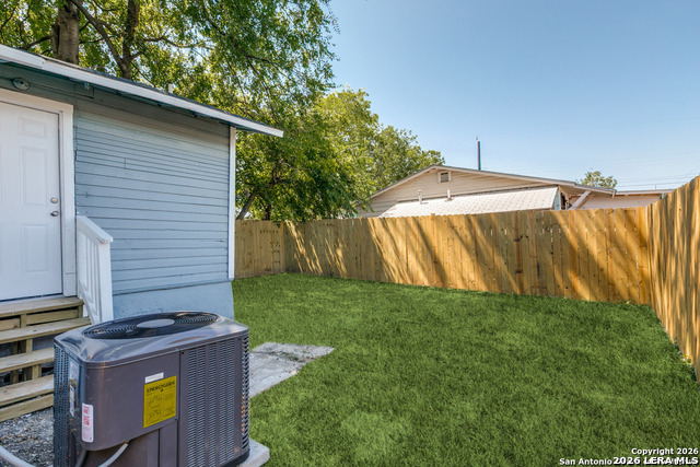 Image 24 of 25 For 2017 Lyons  