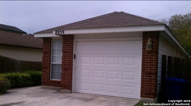 Listing photo id 2 for 8959 Arch  