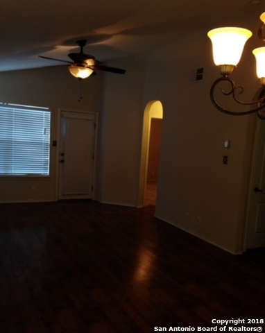 Listing photo id 5 for 8959 Arch  