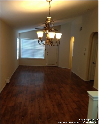 Listing photo id 6 for 8959 Arch  