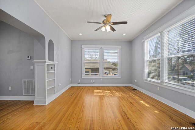 Image 11 of 35 For 107 Willim  