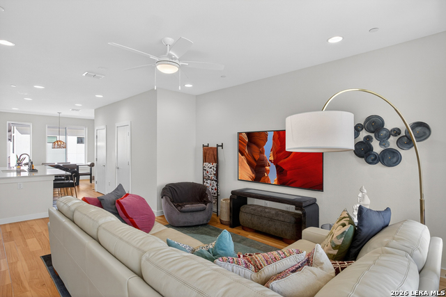 Image 18 of 23 For 102 Tendick  Unit 603