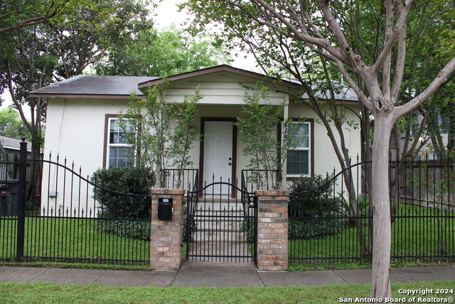 Details for 415 Kendall St, San Antonio, TX 78212