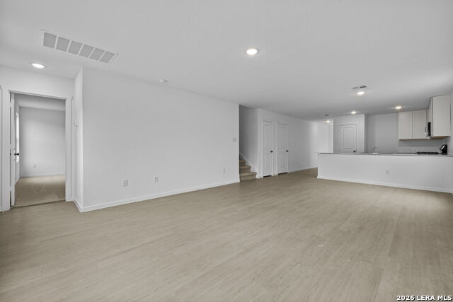 Image 11 of 27 For 1866 Stonechat