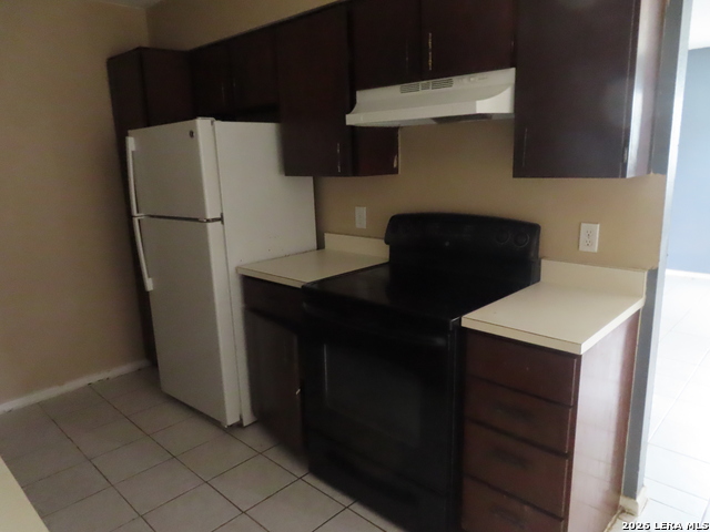 Image 3 of 8 For 2003 Anchor Dr.