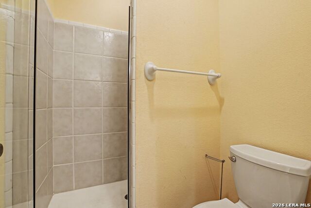 Image 31 of 35 For 307 Main E 