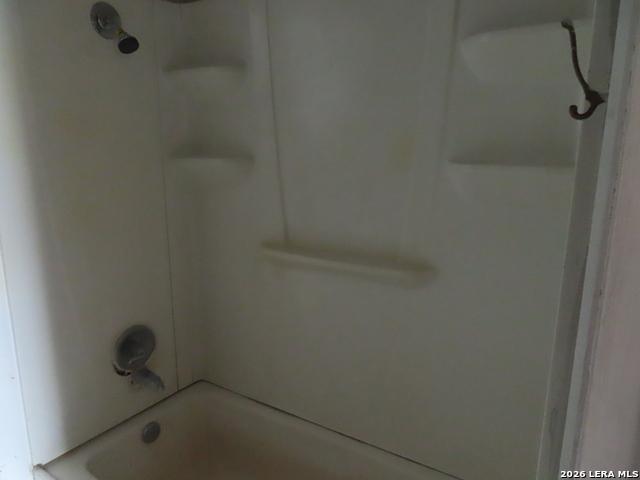 Image 7 of 8 For 2007 Anchor Dr.