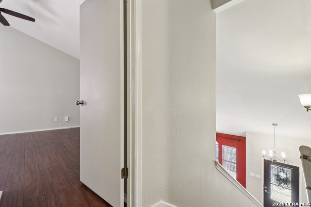 Image 21 of 50 For 15727 Knollrun