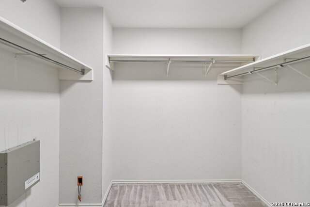 Image 29 of 50 For 15727 Knollrun