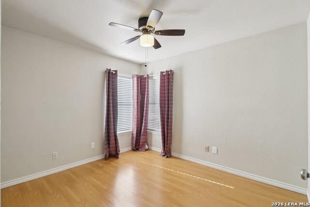 Image 31 of 50 For 15727 Knollrun