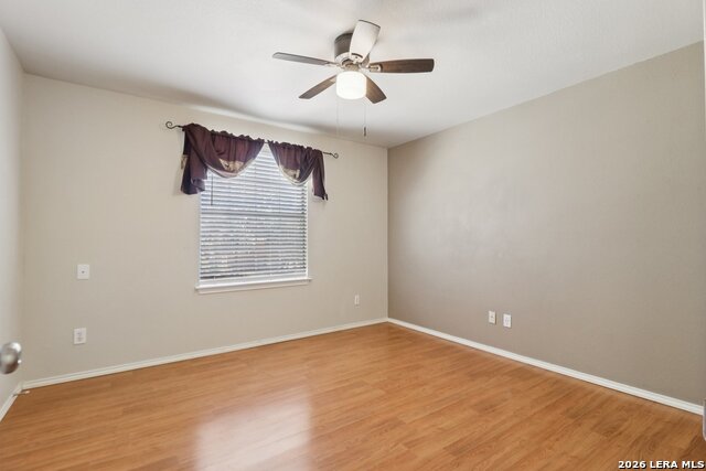 Image 33 of 50 For 15727 Knollrun