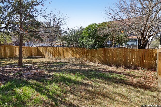 Image 34 of 50 For 15727 Knollrun