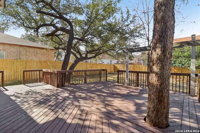 Image 36 of 50 For 15727 Knollrun