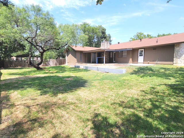 Image 19 of 21 For 13711 Briarmeadow St