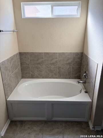 Image 25 of 48 For 6446 Lake Superior