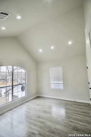 Image 8 of 33 For 23239 Skila  