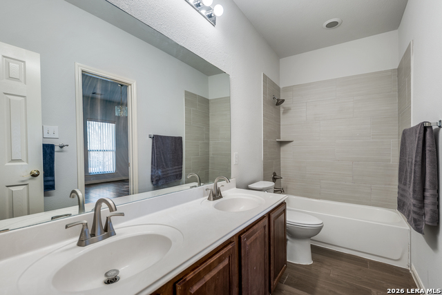 Image 12 of 31 For 16818 Mossford