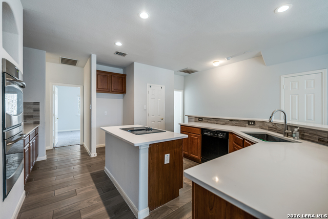 Image 15 of 31 For 16818 Mossford