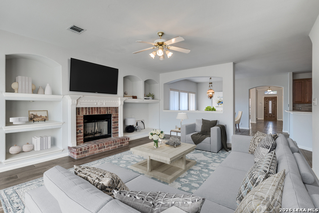 Image 7 of 31 For 16818 Mossford