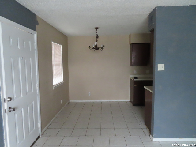 Image 4 of 8 For 2043 Anchor Dr.