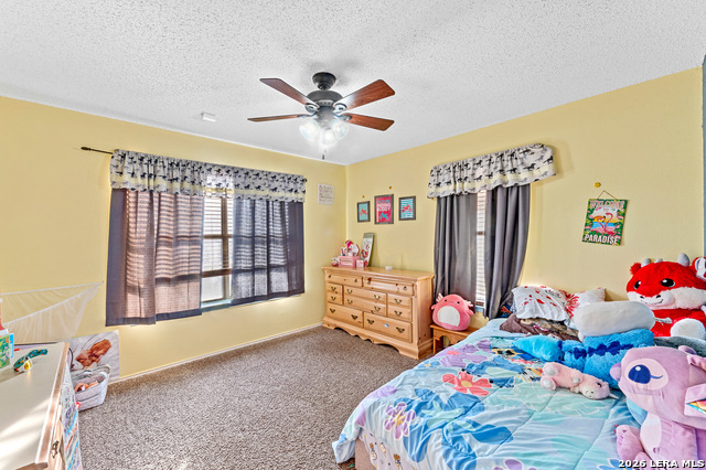 Listing photo id 20 for 561 Barth  