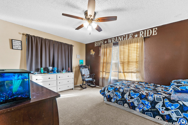 Listing photo id 24 for 561 Barth  