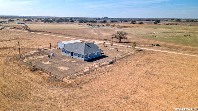 Listing photo id 42 for 561 Barth  