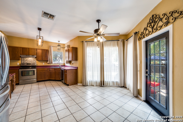 Image 11 of 25 For 7711 Southerland