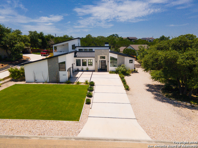 Details for 690 Kings Point, Canyon Lake, TX 78133