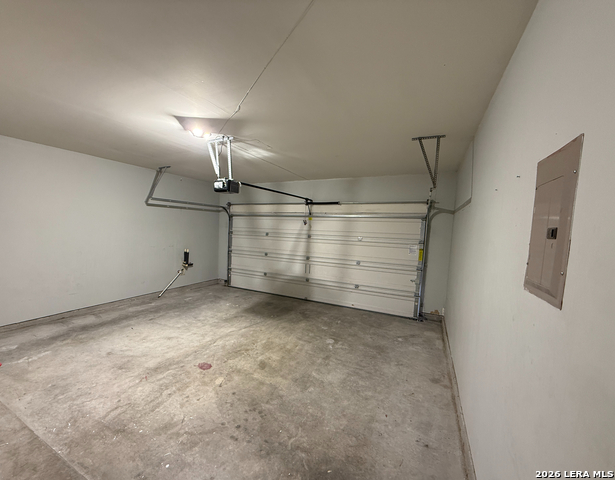 Image 25 of 27 For 3431 Foster  