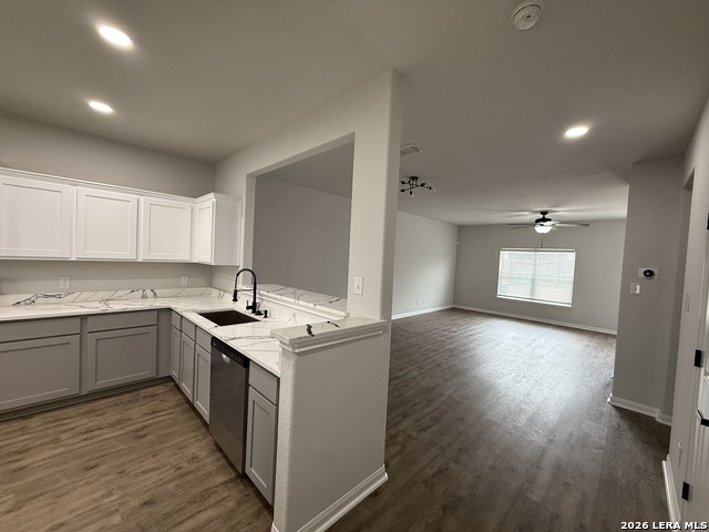 Image 6 of 27 For 3431 Foster  