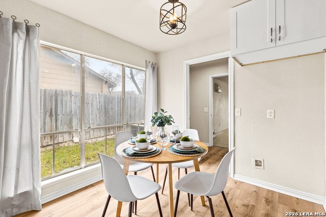 Image 11 of 27 For 7410 Oak Marsh