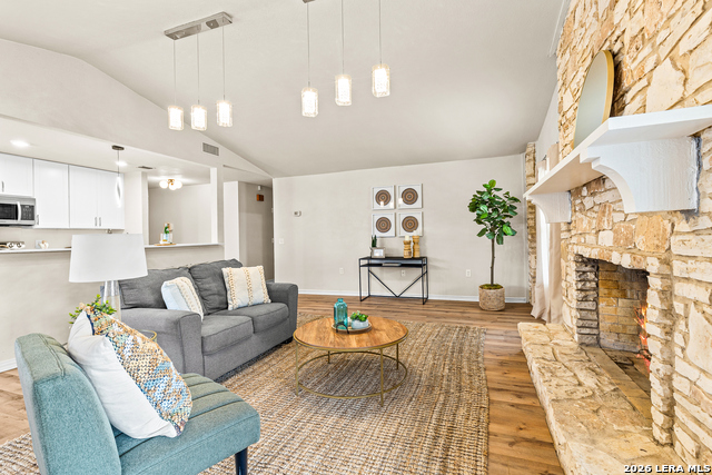 Image 3 of 27 For 7410 Oak Marsh