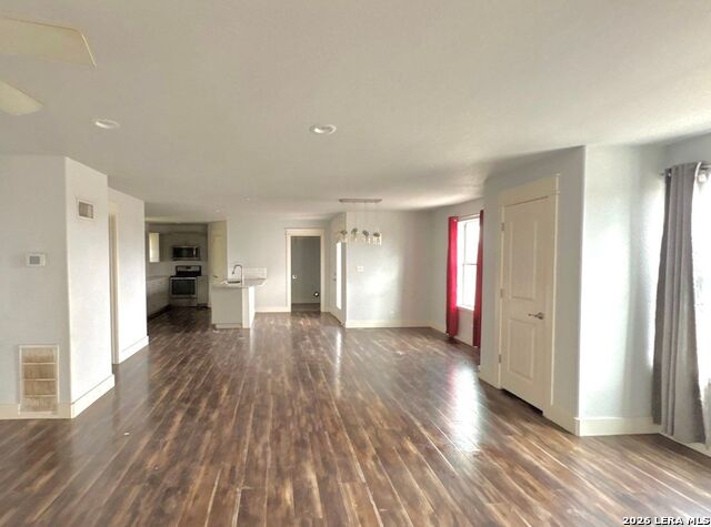 Image 2 of 21 For 519 Enchanted River Dr