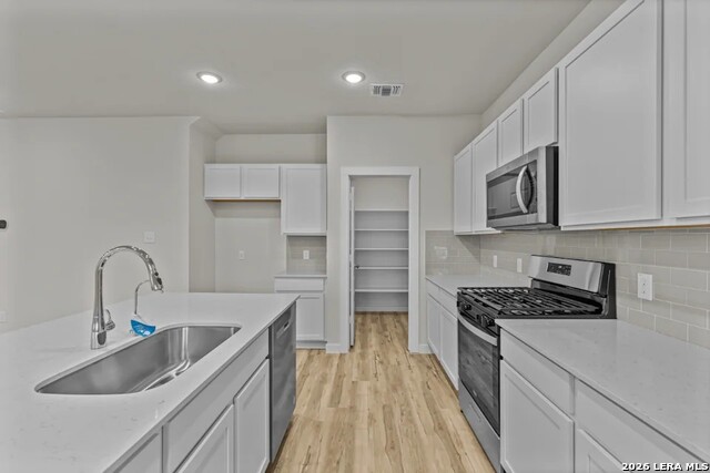 Image 13 of 26 For 2310 Crisp Gln