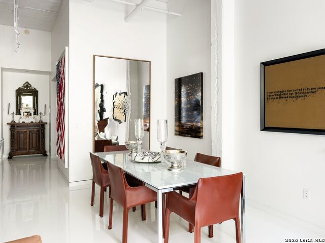 Image 13 of 39 For 114 Camp Street  107