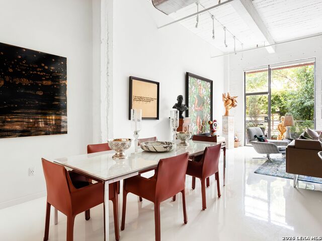 Image 15 of 39 For 114 Camp Street  107