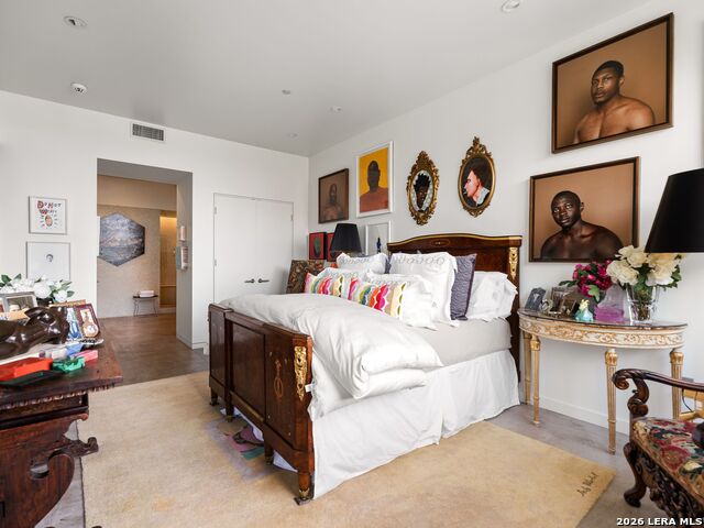 Image 22 of 39 For 114 Camp Street  107