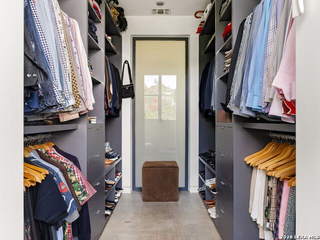 Image 26 of 39 For 114 Camp Street  107