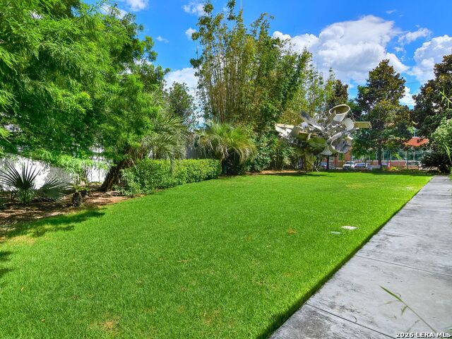 Image 33 of 39 For 114 Camp Street  107