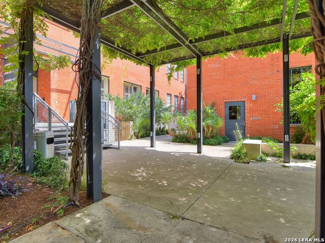 Image 34 of 39 For 114 Camp Street  107