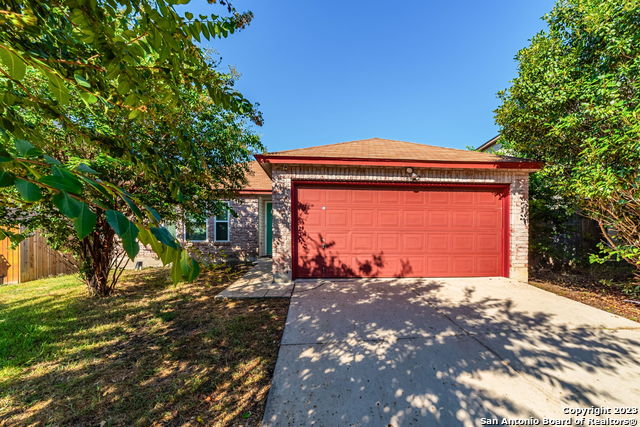 Image 29 of 36 For 8422 Parry  